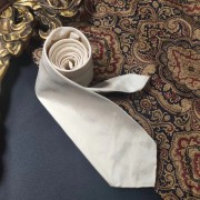 三褶雙宮絲手工卷邊米白色